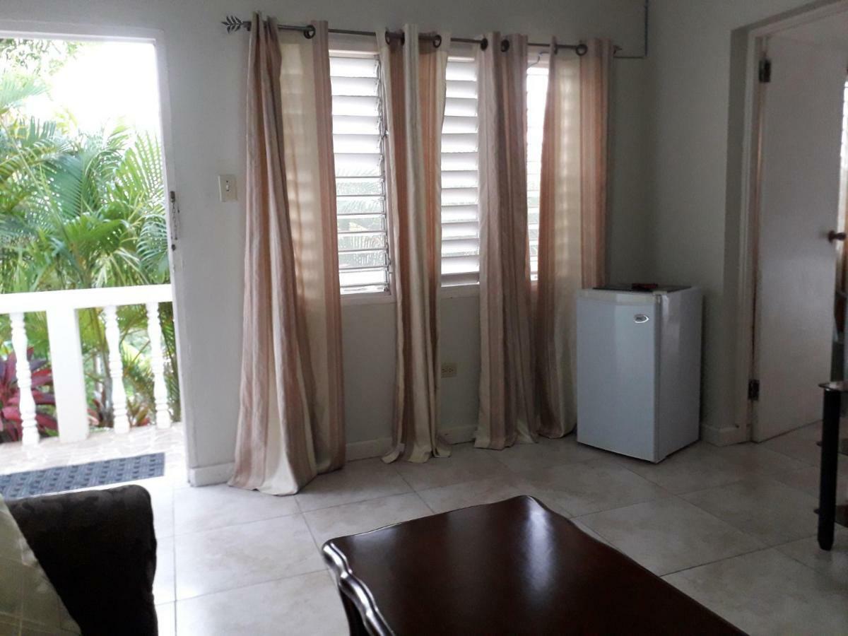 Family Room with Private Bathroom,1498758814:JPEG